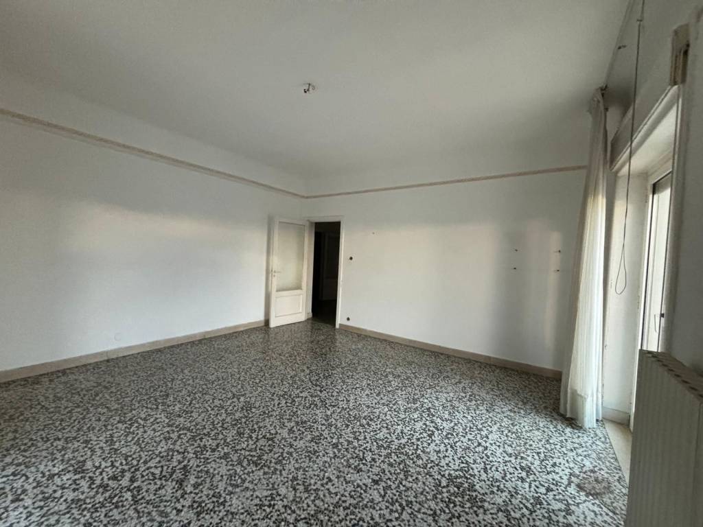 Appartamento a Taranto in Via Japigia, 6 - Foto 2