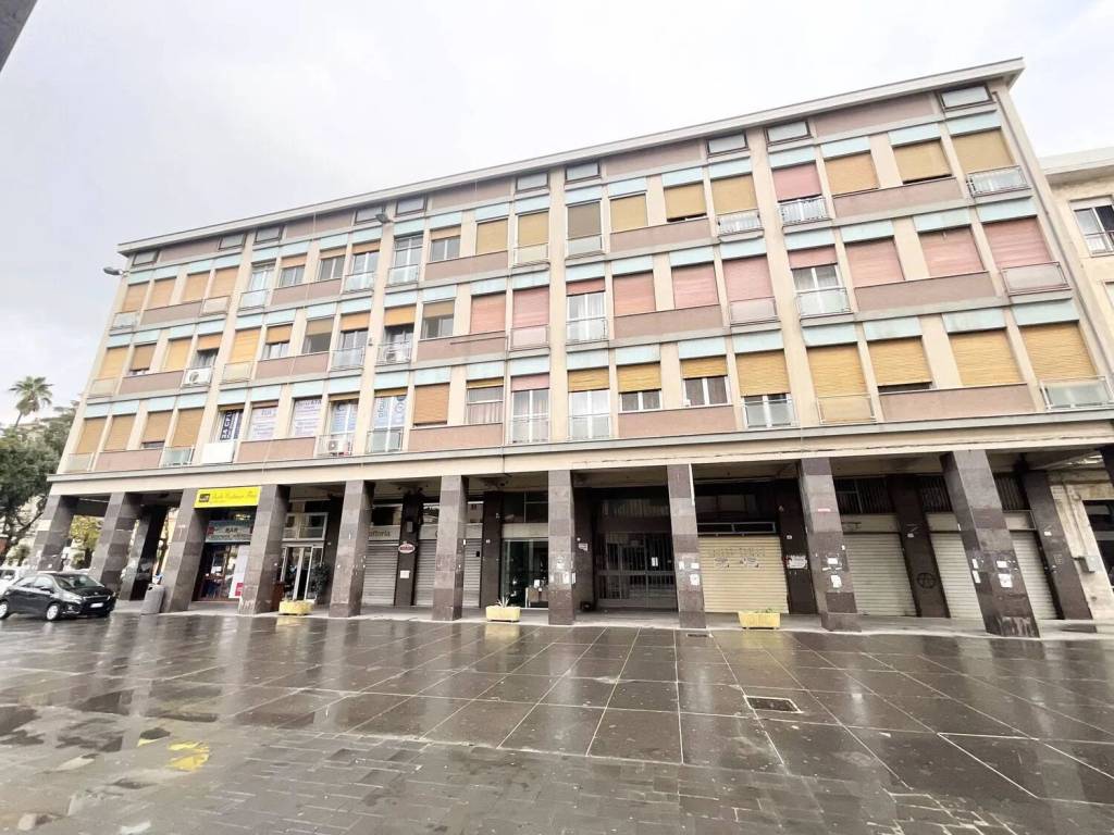 Appartamento a Cosenza in Piazza Dei Bruzi S.N.C. - Foto 4