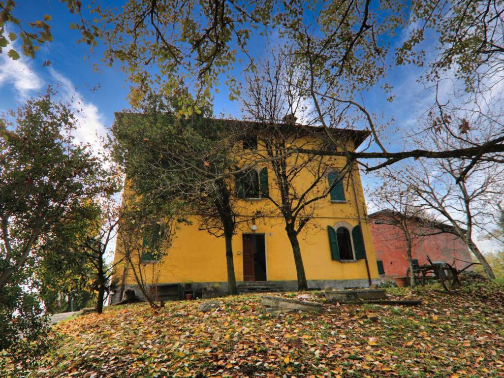 Rustico / casale a Castelvetro di modena in Via Borgorondone, 5 - Foto 2