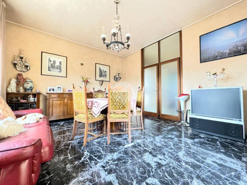 Villa a Curtatone in Via Vittorina Gementi, 45 - Foto 5