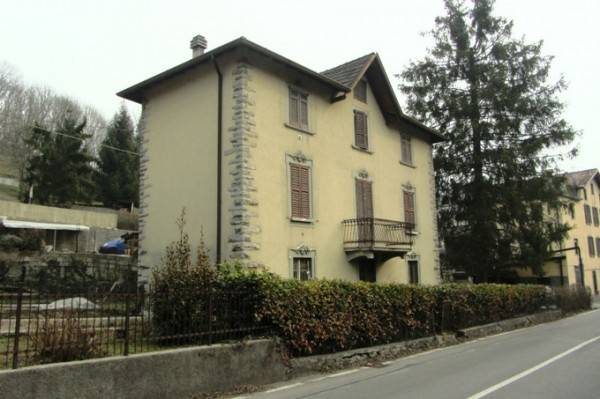 Palazzo / stabile a Sant'omobono terme in Via Vittorio Veneto, 71 - Foto 2