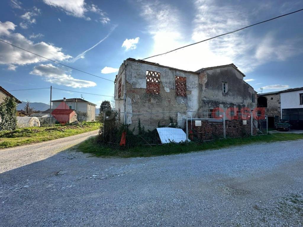 Rustico / casale a Pistoia in Via di Pontassio, 12 - Foto 2