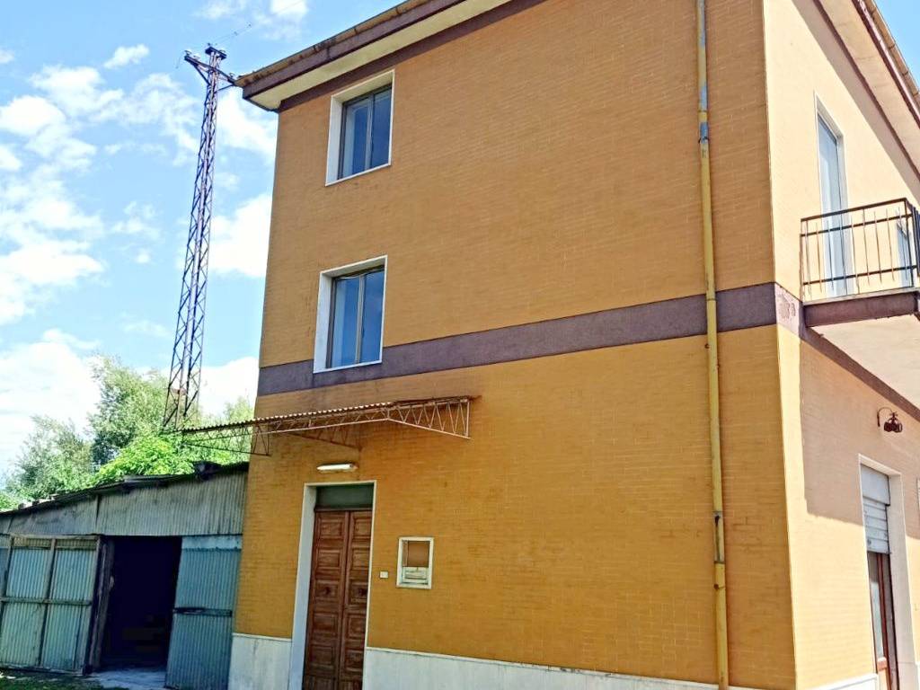 Casa indipendente a Sora in Via Barca San Domenico - Foto 2