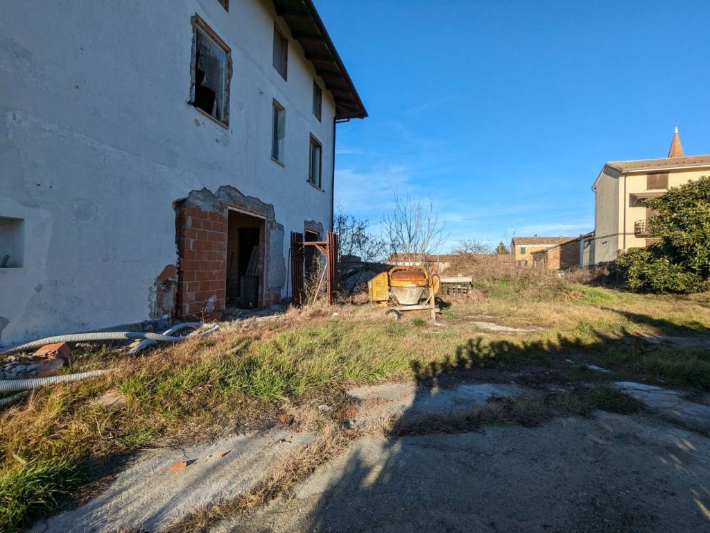 Villa a Castel rocchero in Via Avvocato Giuseppe Saracco, 28 - Foto 3