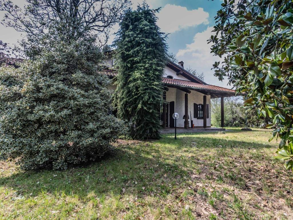 Villa a Cislago in Via Libertà, 397 - Foto 3
