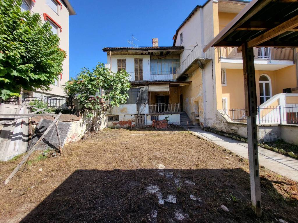 Casa indipendente a Bra in Via Parpera - Foto 2