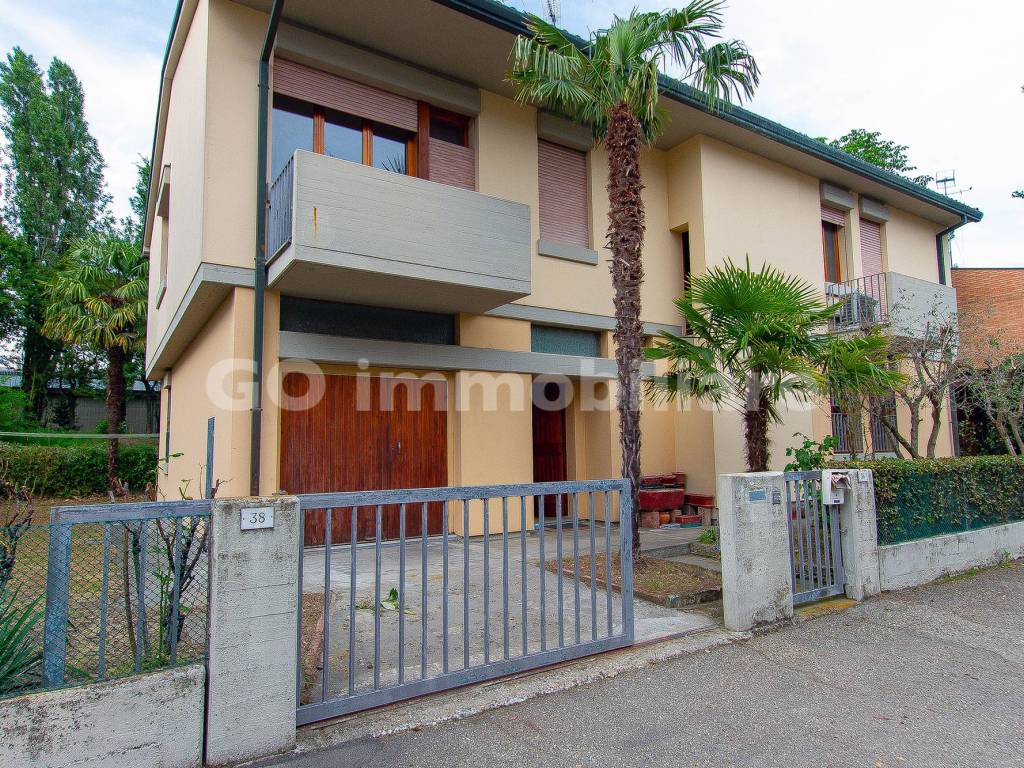 Villa a Massa lombarda in Via Filippo Turati - Foto 2