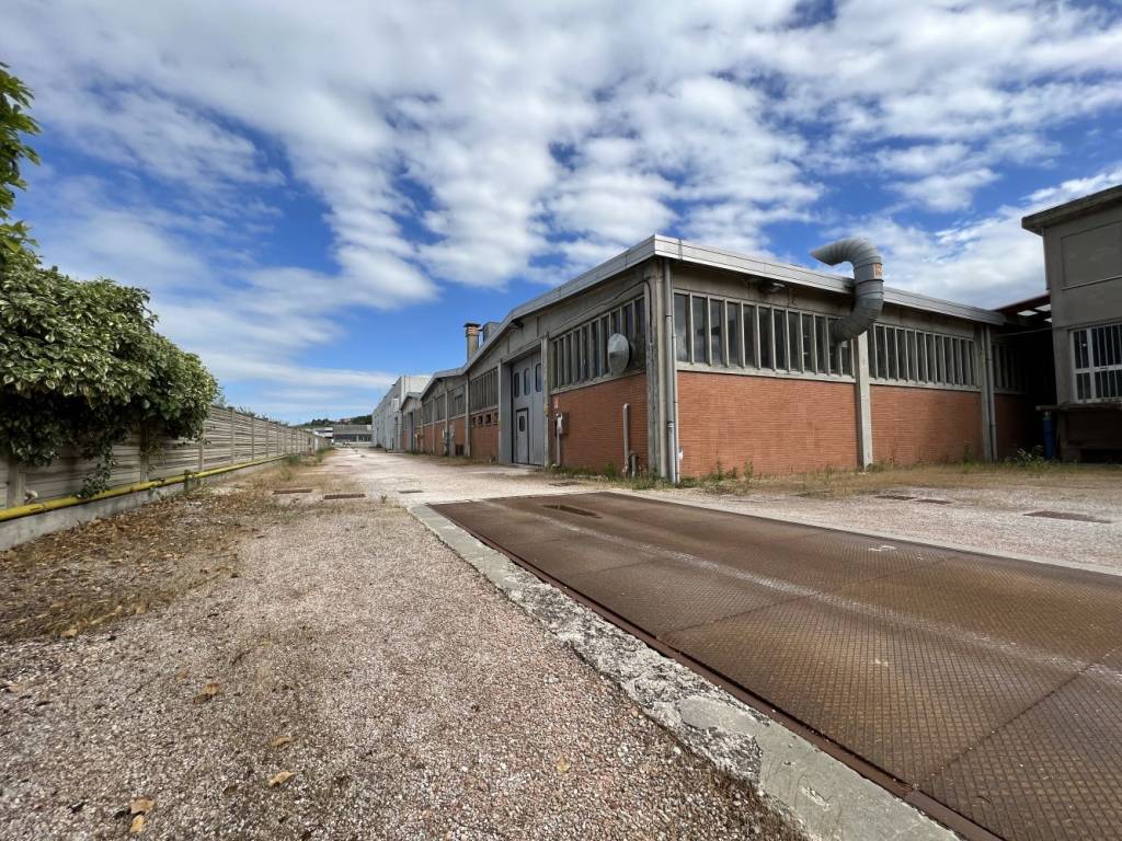 Immobile a Vallefoglia in Via Gino Lorenzetti - Foto 4