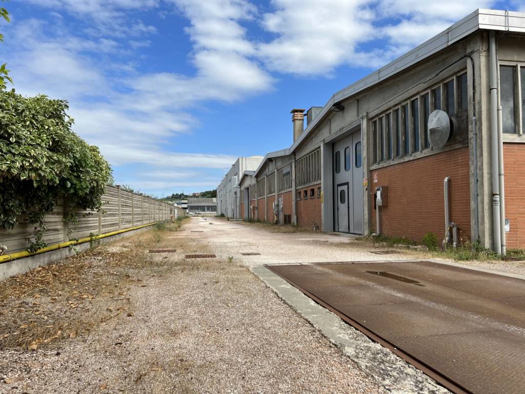 Immobile a Vallefoglia in Via Gino Lorenzetti - Foto 5