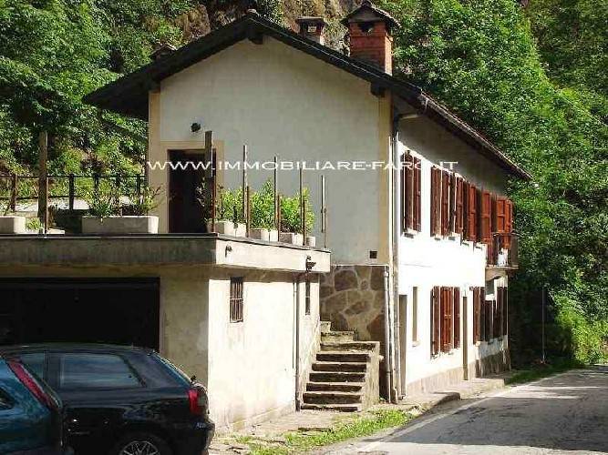 Villa a Valle cannobina in Strada Statale 631 - Foto 2