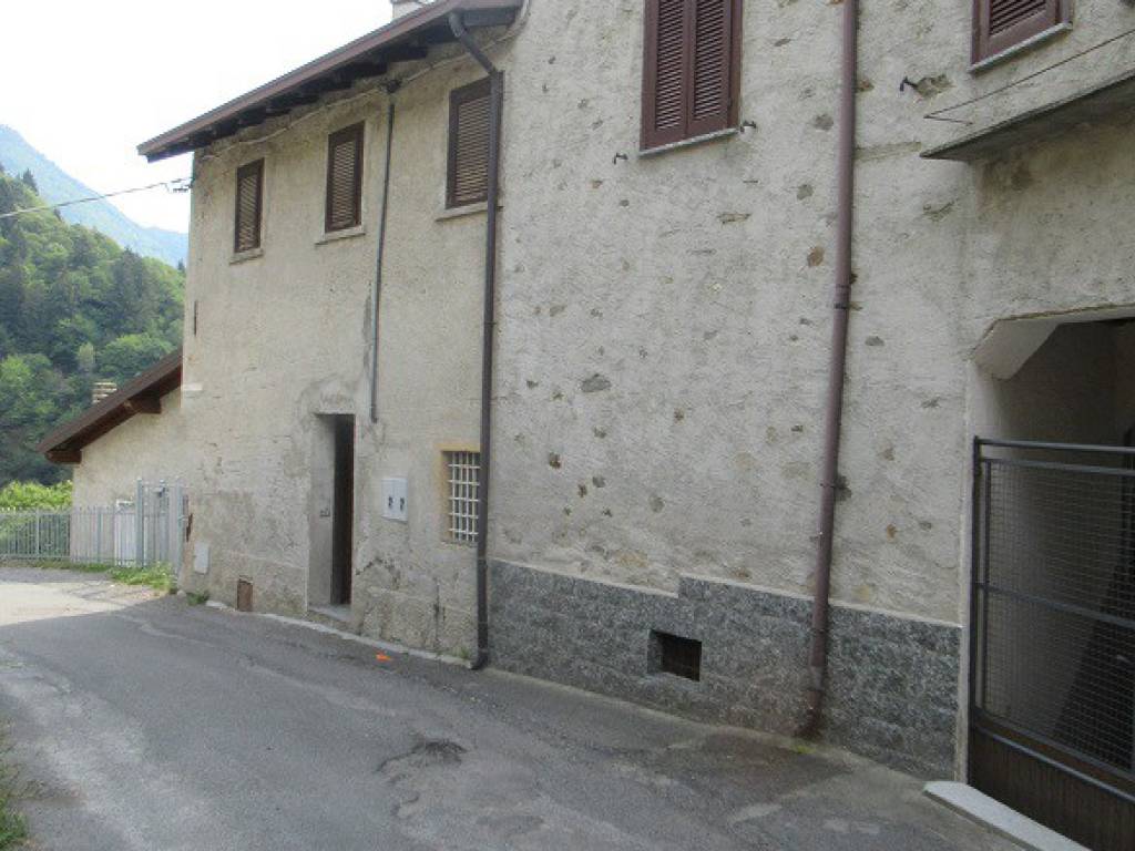 Appartamento a Buglio in monte in Via San Gerolamo, 10 - Foto 2