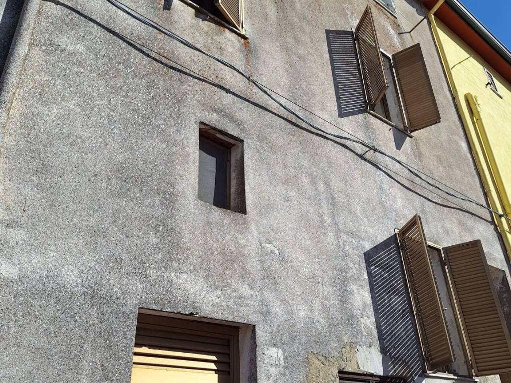 Casa indipendente a Montresta in Via Fonte Vecchia - Foto 4