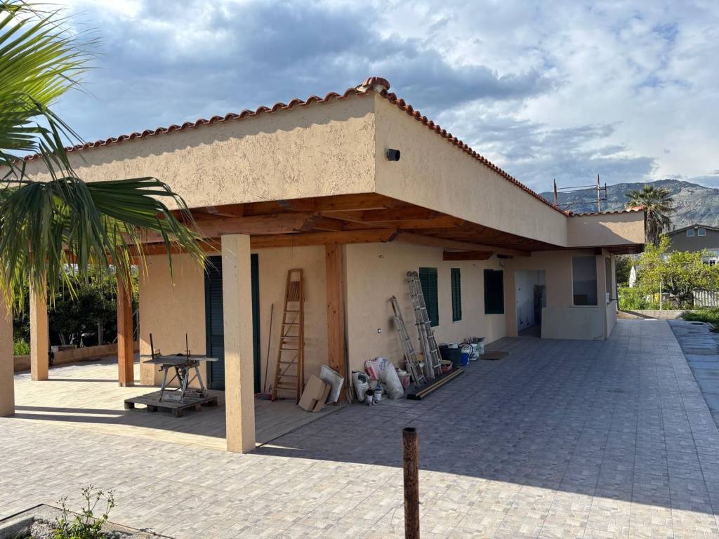 Villa a Terracina in Via Mortacino, 14 - Foto 2