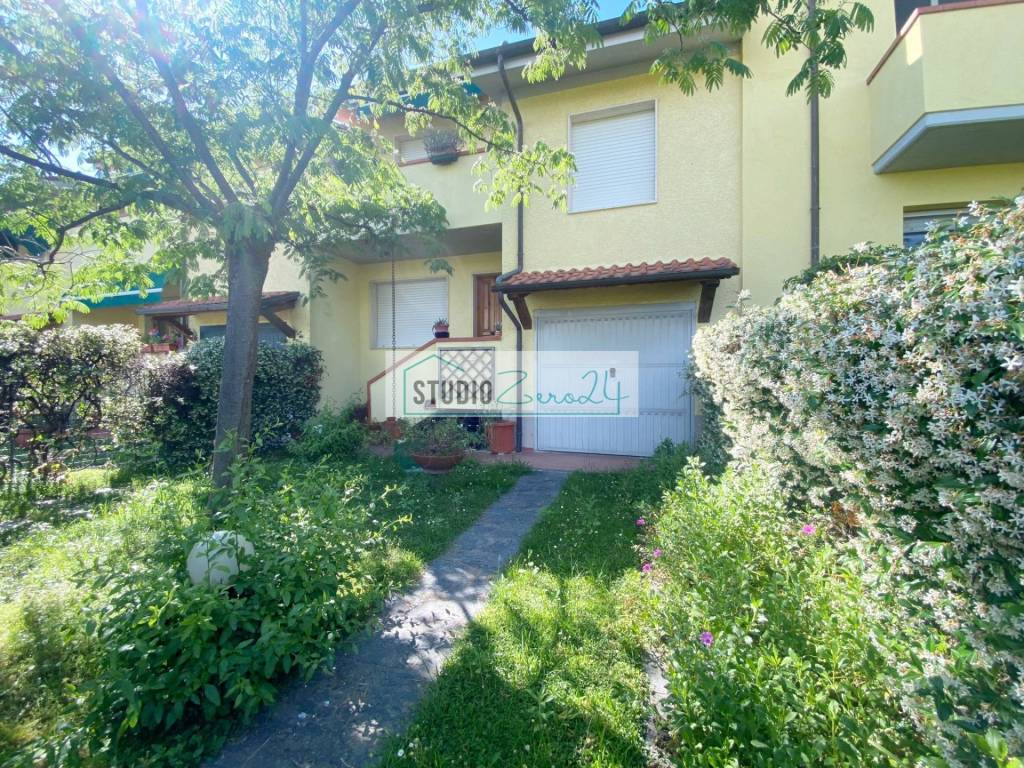 Villetta a schiera a Camaiore in via arginvecchio - Foto 3