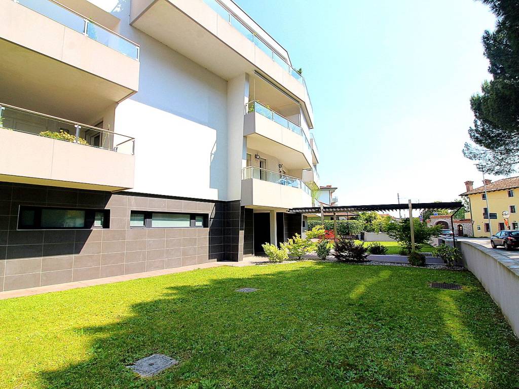 Appartamento a Tavagnacco in Via Cesare Battisti - Foto 3