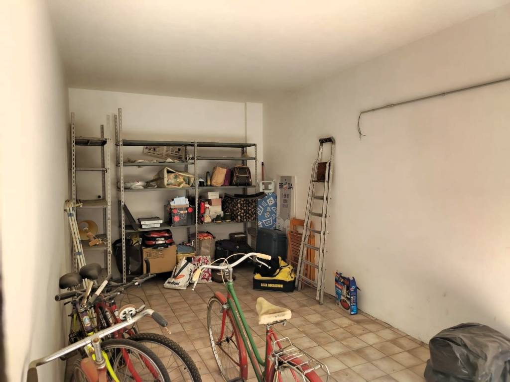 Box / garage a San benedetto del tronto in Via Giosuè Carducci, 23 - Foto 2