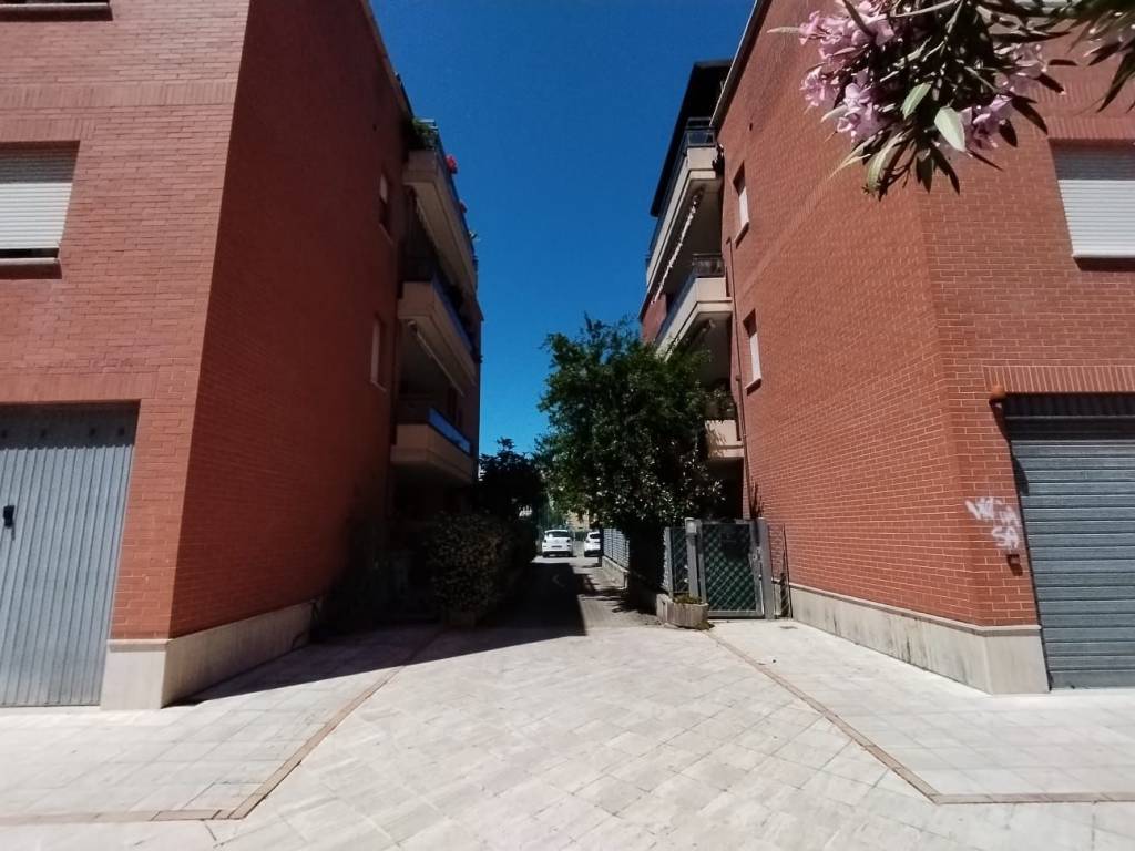 Box / garage a San benedetto del tronto in Via Giosuè Carducci, 23 - Foto 3
