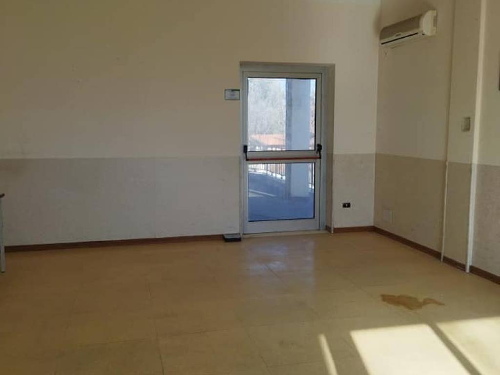 Palazzo / stabile a Corato - Foto 4