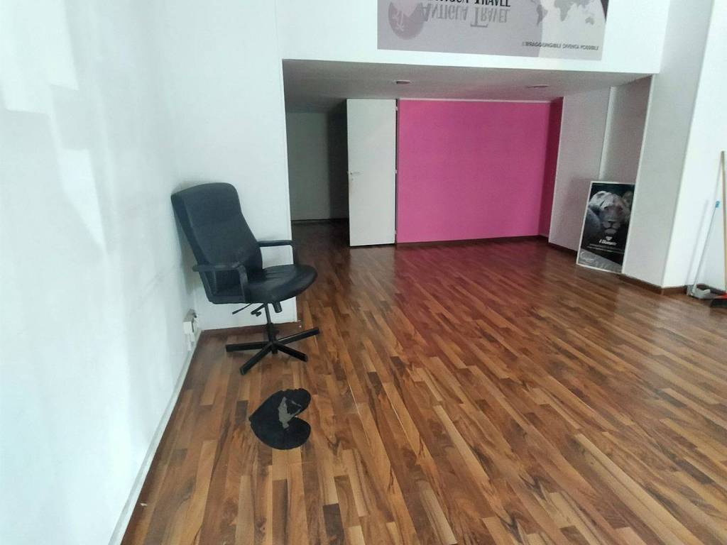 Immobile a Catania in Via Vittorio Emanuele Orlando S.N.C. - Foto 2