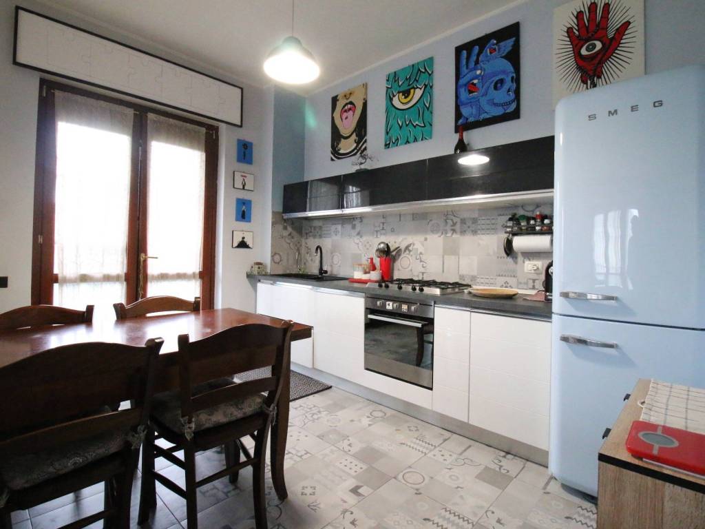 Appartamento a Caronno pertusella in Via Cesare Pavese, 84 - Foto 2