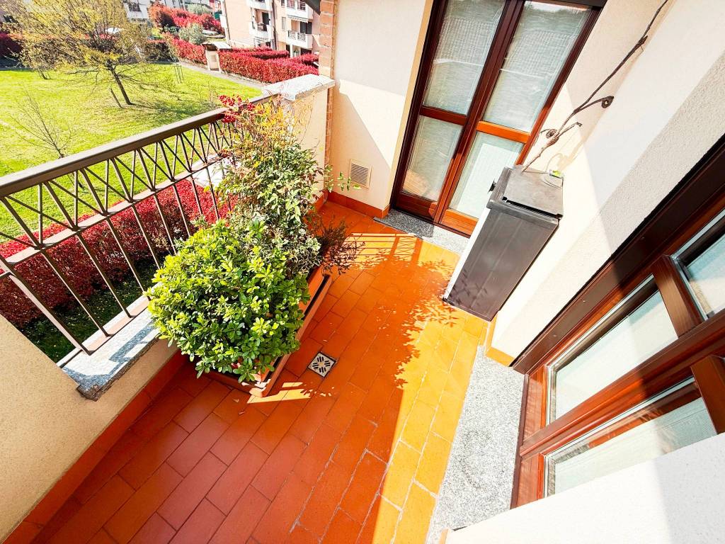 Appartamento a Caronno pertusella in Via Johann Sebastian Bach - Foto 2