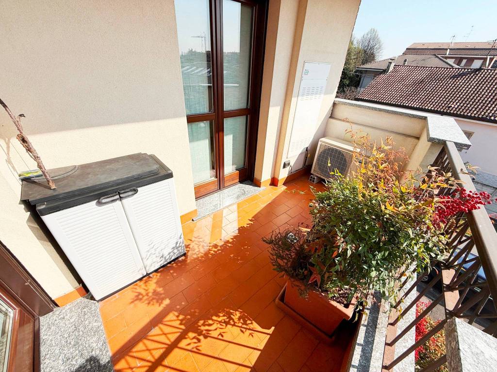Appartamento a Caronno pertusella in Via Johann Sebastian Bach - Foto 5