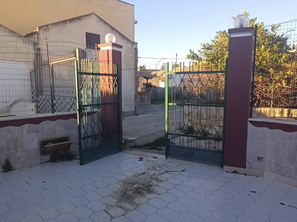 Casa indipendente a Trapani in Strada Statale 113 Settentrionale Sicula - Foto 4