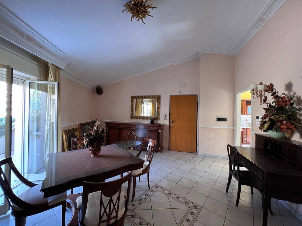 Attico / mansarda a Caltanissetta in Via Ruggero Settimo, 39 - Foto 4