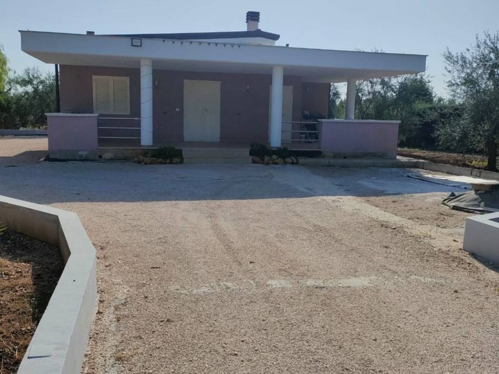 Villa a Corato in Strada Esterna Regio Bosco Comunale - Foto 2