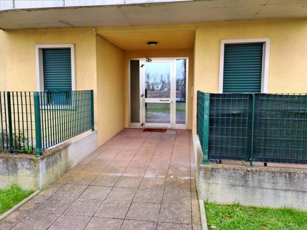 Box / garage a Rovigo in Via Forlanini, N. 57 - Foto 3