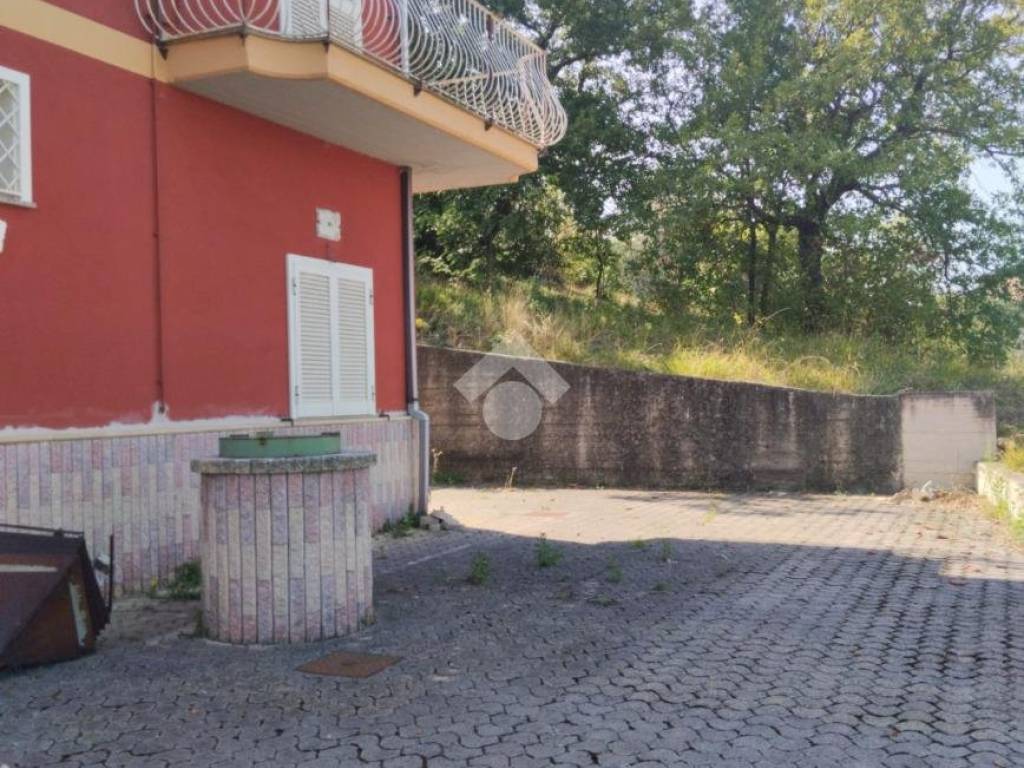 Villa a San mango sul calore in Via Gariello - Foto 3