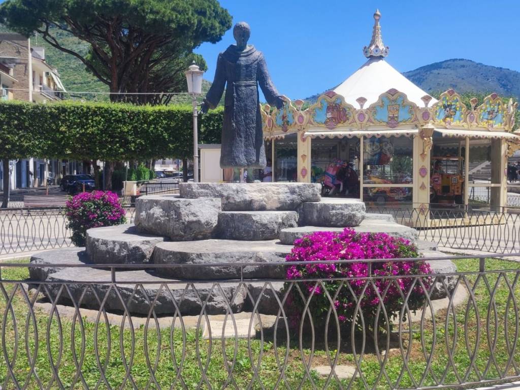 Appartamento a Fondi in Corso Appio Claudio, 74 - Foto 2