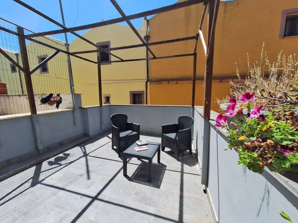 Casa indipendente a Bosa in Via Muraglia Vecchia - Foto 2