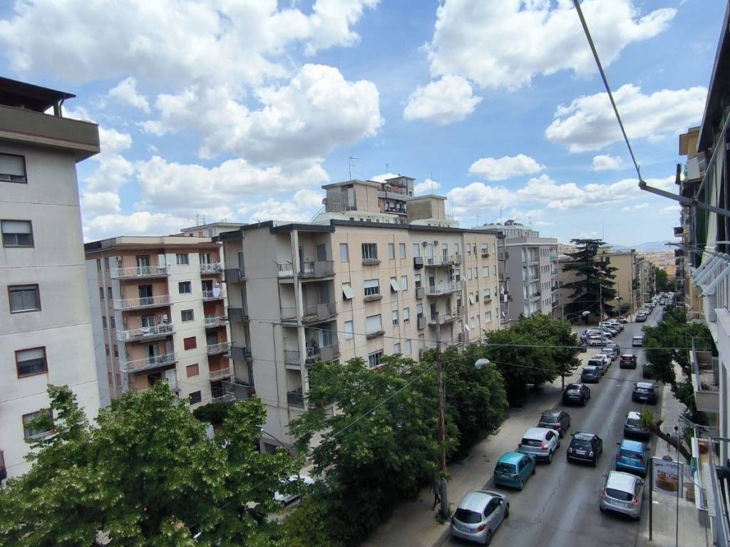 Appartamento a Caltanissetta in Viale Sicilia, 84 - Foto 3