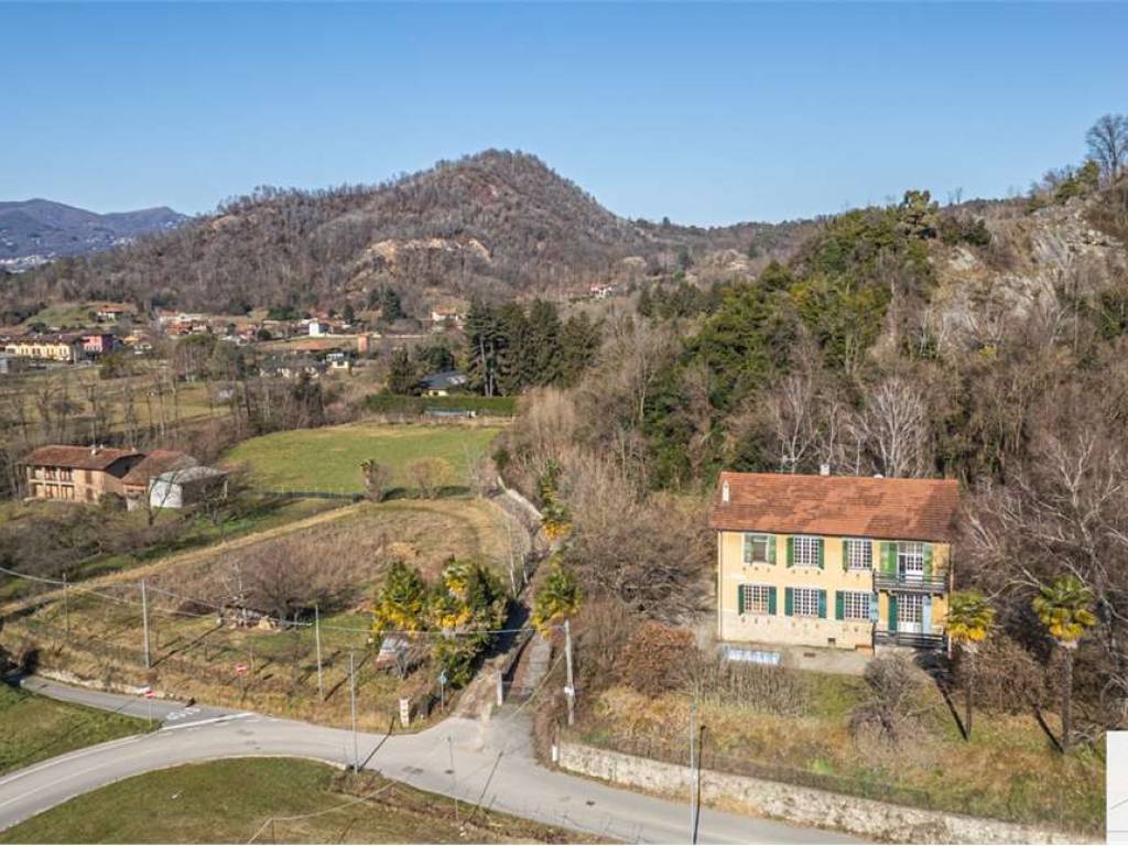 Villa a Angera in Via Cervino, 9 - Foto 3