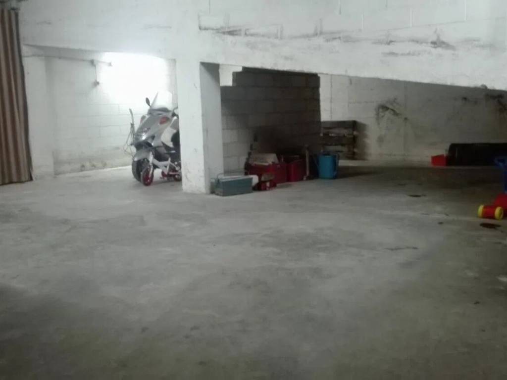 Box / garage a Foggia in Via Paolo Telesforo, Foggia, Fg, 31 - Foto 2