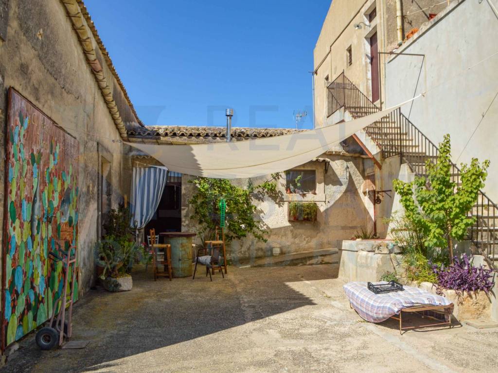 Rustico / casale a Noto in Via Tommaso Fazello, 228 - Foto 4