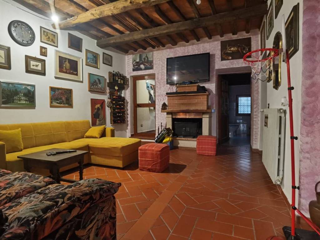 Casa indipendente a Pistoia in via di igno - Foto 2
