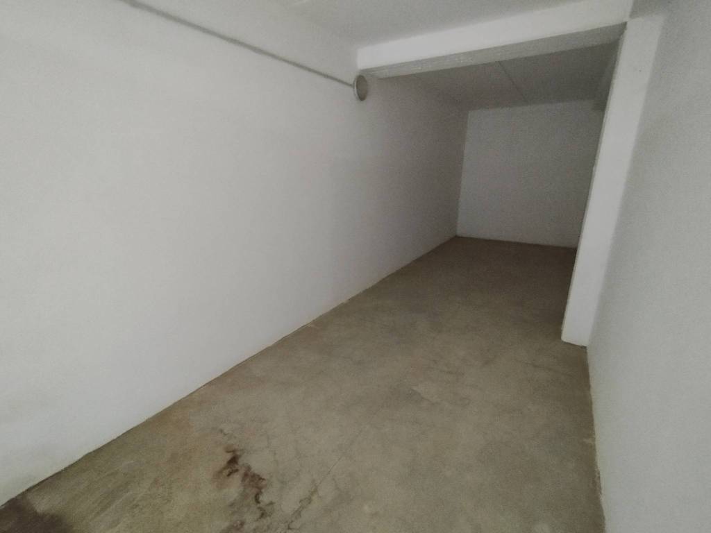 Box / garage a Quarrata in Via Corrado da Montemagno - Foto 5