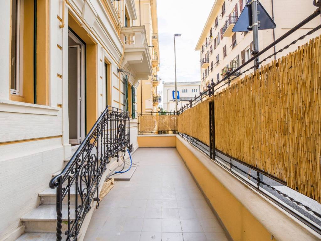 Appartamento a Genova in Via Livorno - Foto 2
