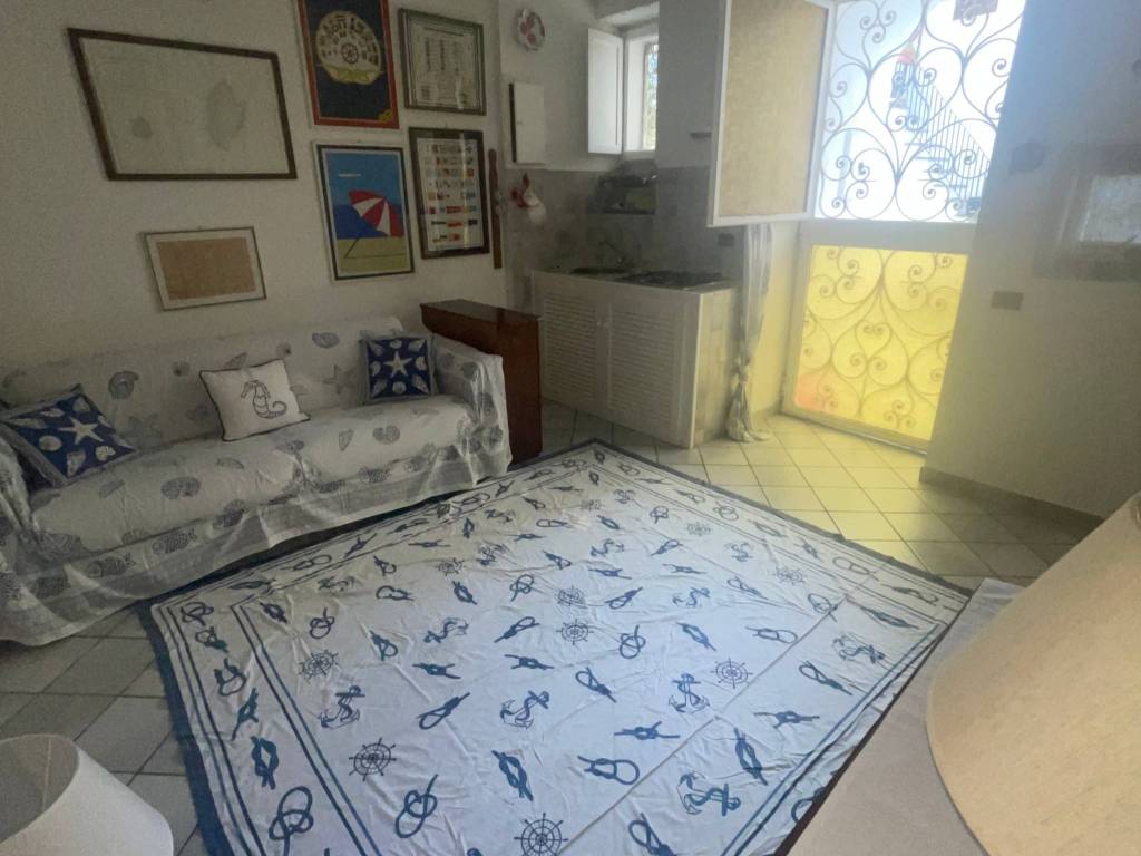 Appartamento a San felice circeo in Piazza Camillo Benso di Cavour - Foto 5