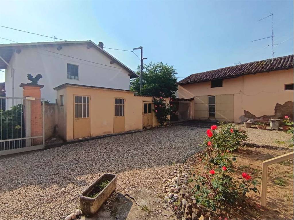 Casa indipendente a Alessandria in VIA SABATINI CARLO, 95 - Foto 3