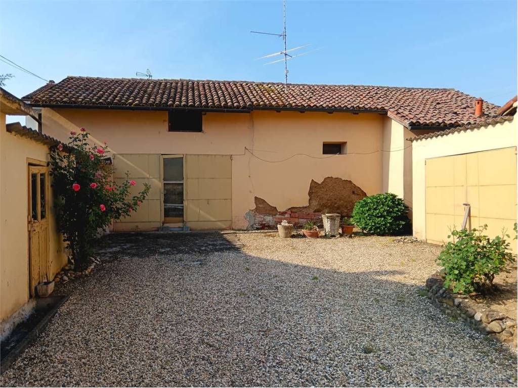 Casa indipendente a Alessandria in VIA SABATINI CARLO, 95 - Foto 4