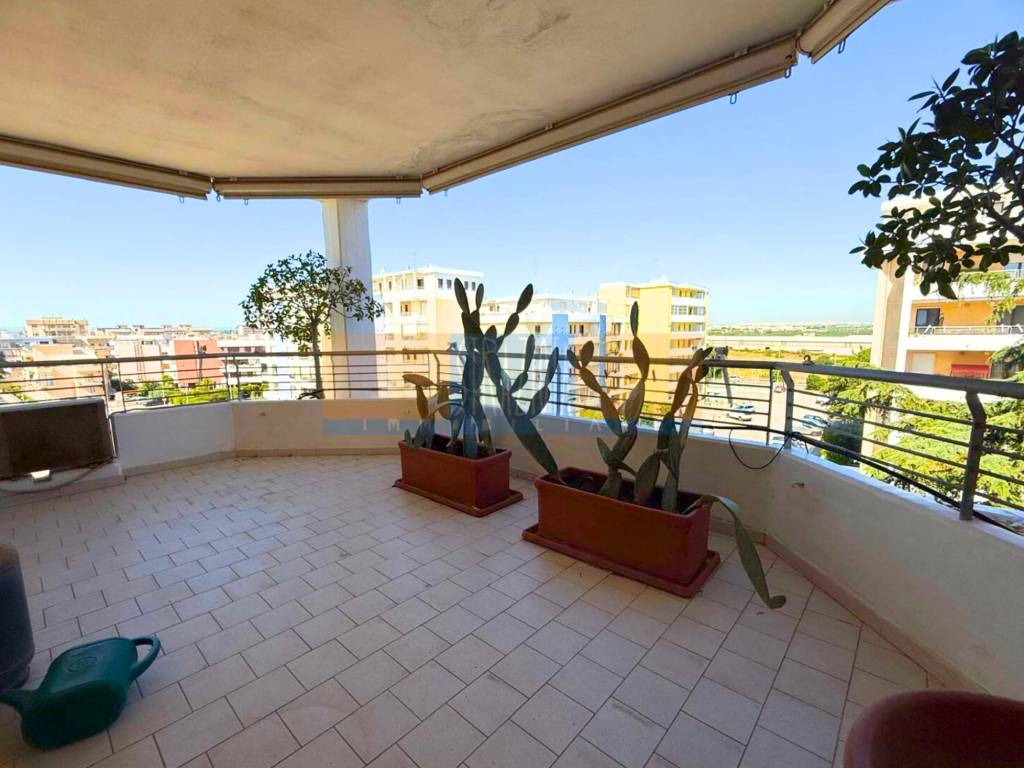 Attico / mansarda a Modugno in Via Don Tonino Bello, 5 - Foto 3