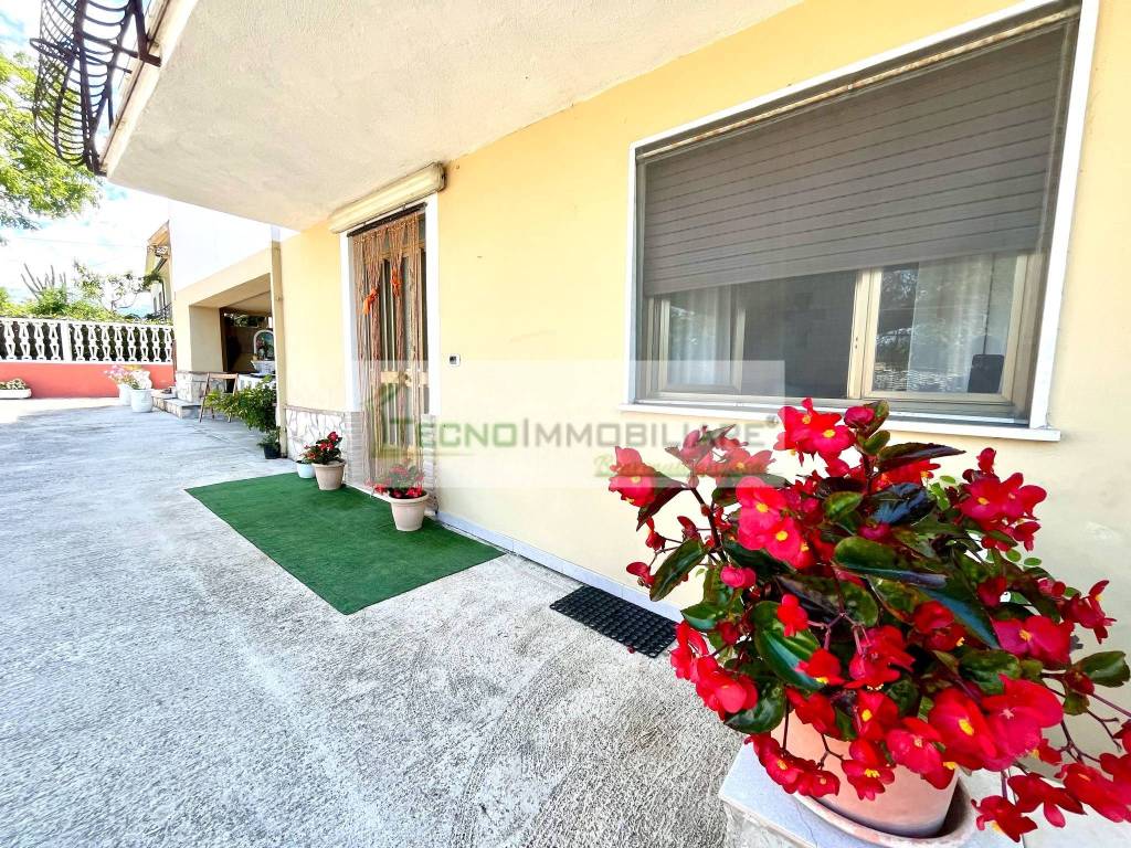 Villa a Pontecorvo in Contrada Noci Giunte - Foto 2
