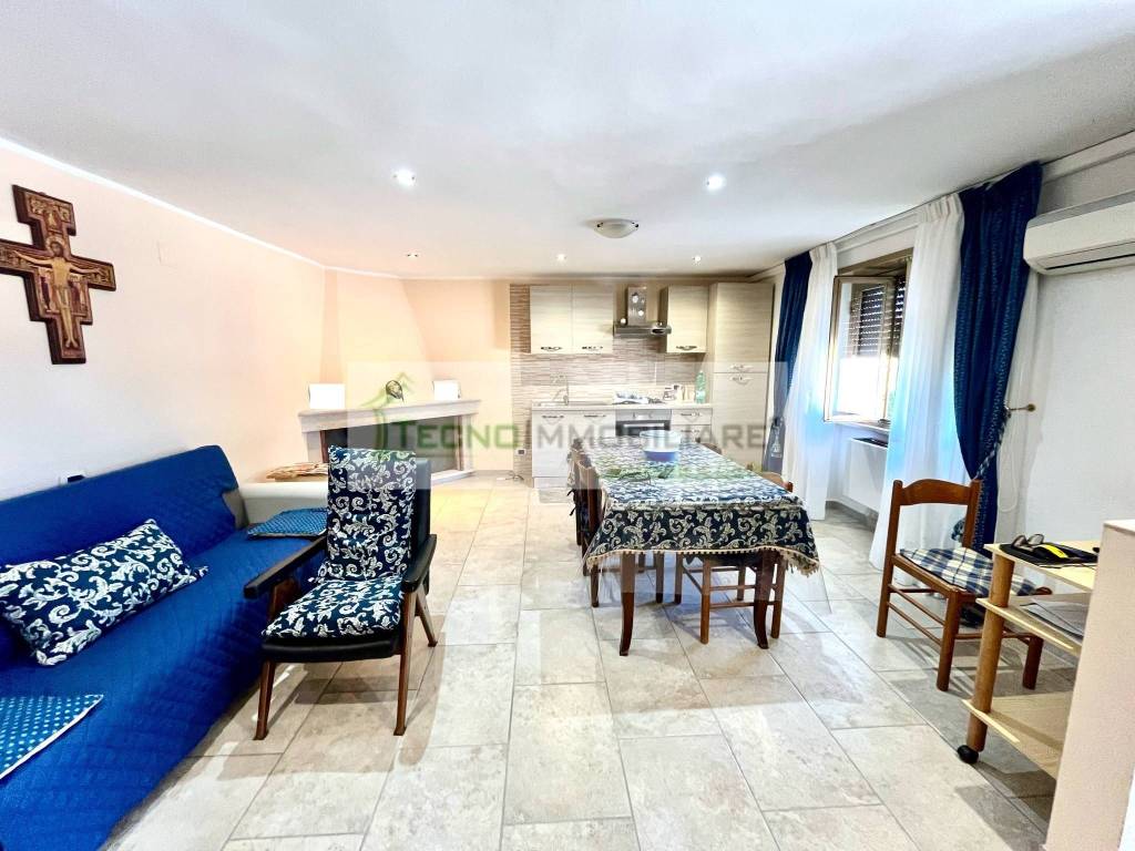 Villa a Pontecorvo in Contrada Noci Giunte - Foto 5