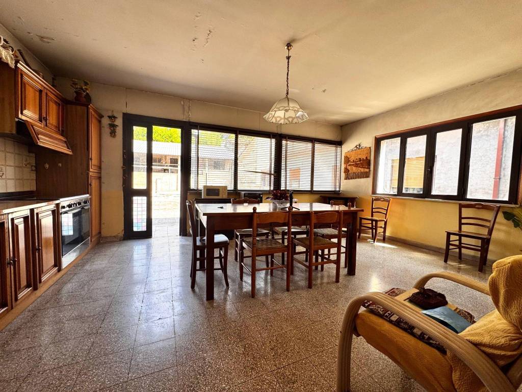 Appartamento a Frosinone in Viale America Latina, 236 - Foto 3