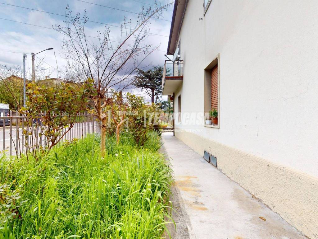 Appartamento a Castiglione dei pepoli in Via del Corso - Foto 4