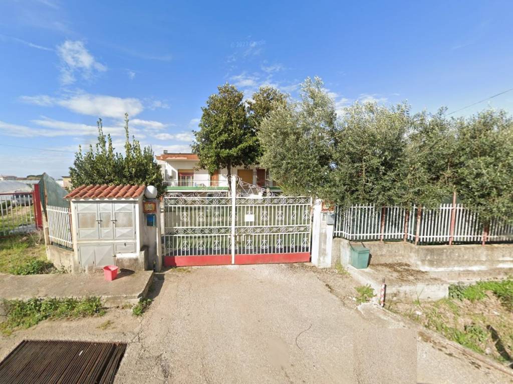 Villa a Battipaglia in Via Chiusa del Bosco, 22 - Foto 2