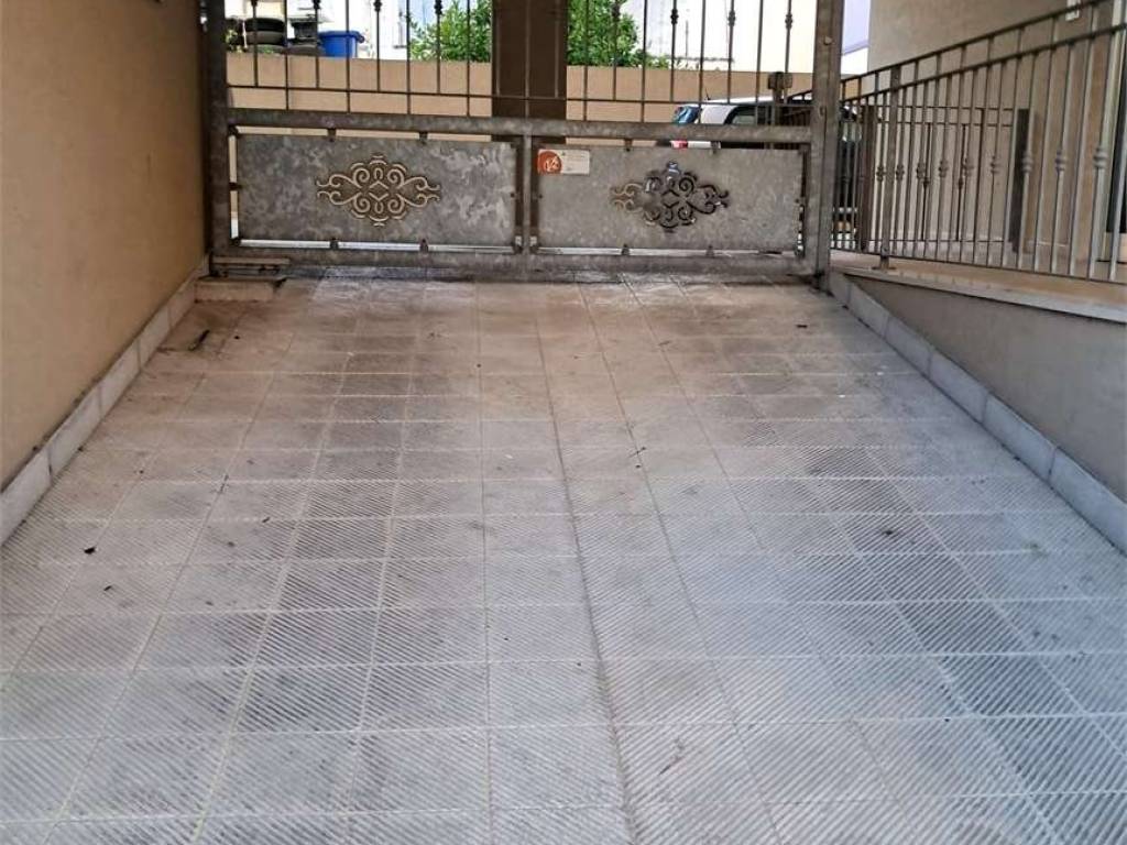 Box / garage a Brindisi in Via Carso, 23 - Foto 5
